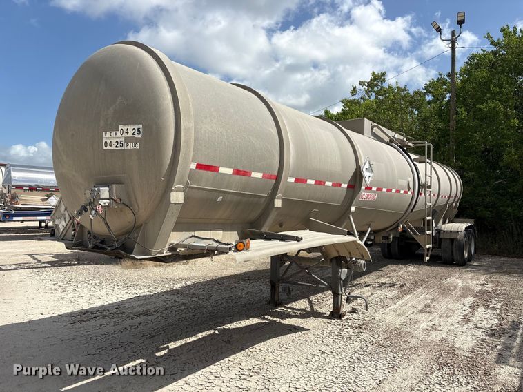 1992 Trailermaster fuel trailer