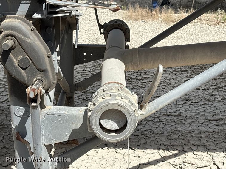 image for item EU0820 1992 Trailermaster fuel trailer