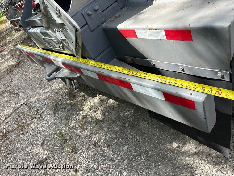 image for item EU0820 1992 Trailermaster fuel trailer