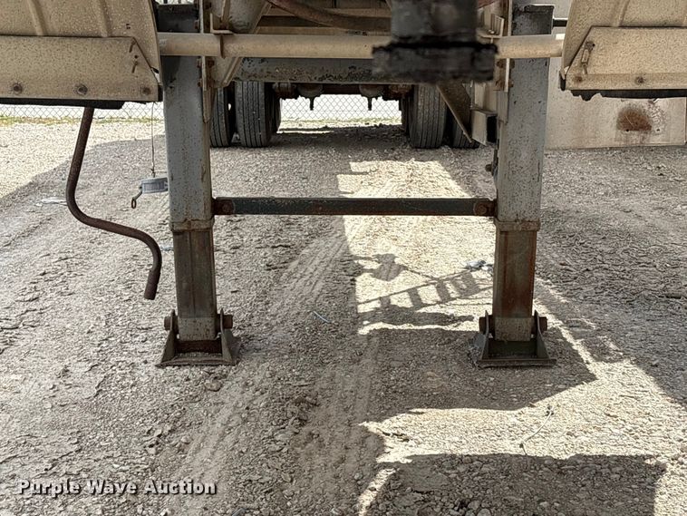image for item EU0821 1982 Reliable Tank Inc. fuel trailer