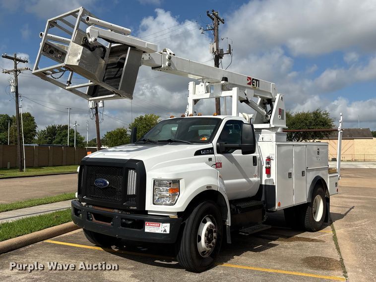 2017 Ford F750
