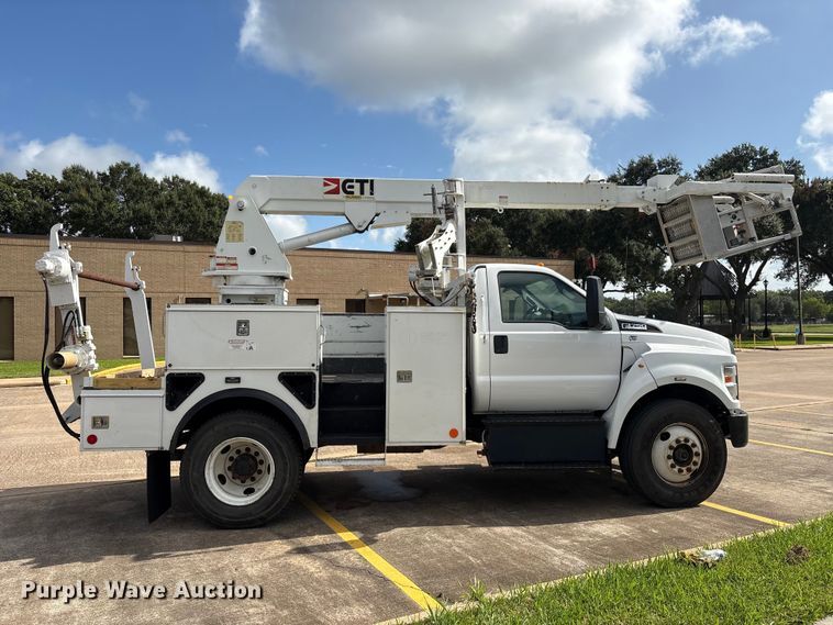 2017 Ford F750