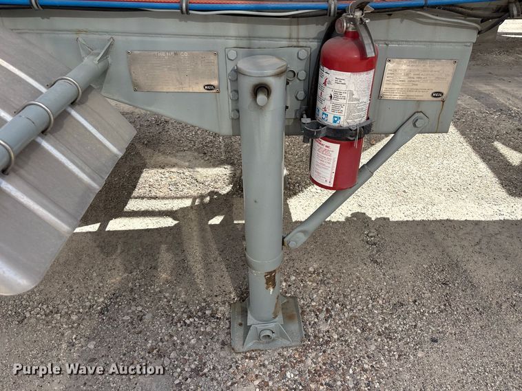 image for item EU0873 1984 Heil fuel trailer
