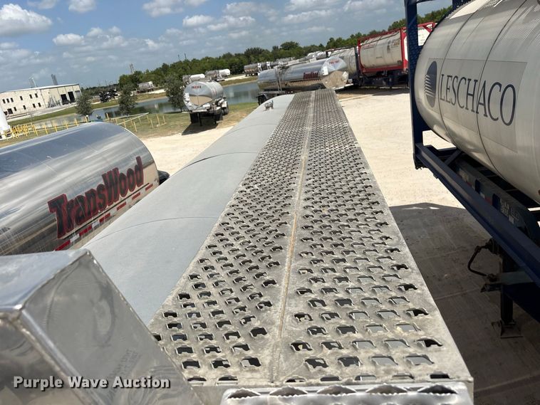 image for item EU0873 1984 Heil fuel trailer