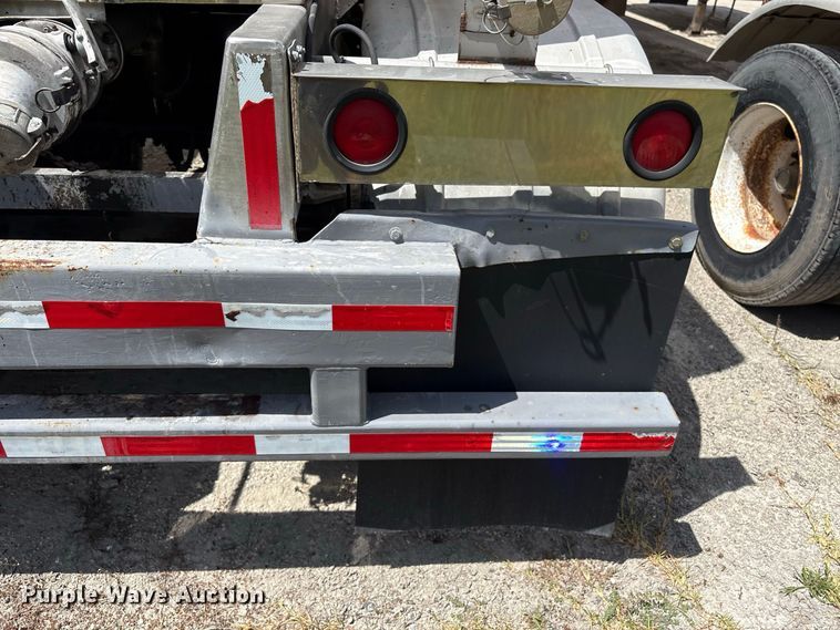 image for item EU0874 1999 Polar Tanks Trailers fuel trailer