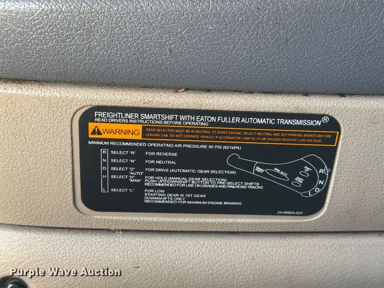 image for item EU0881 2016 Freightliner Cascadia 125 semi truck