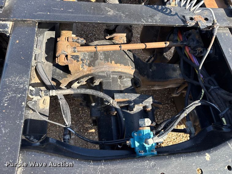 image for item EW4361 2013 Kenworth T800 semi truck