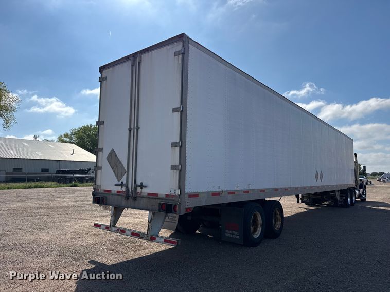 image for item EW4364 2005 Utility VS2DC dry van trailer