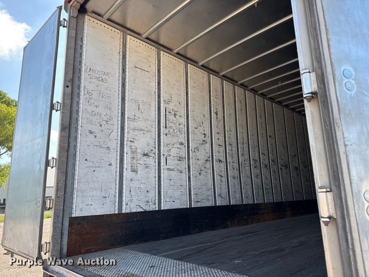 image for item EW4364 2005 Utility VS2DC dry van trailer