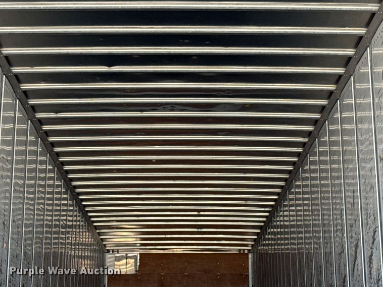 image for item EW4364 2005 Utility VS2DC dry van trailer