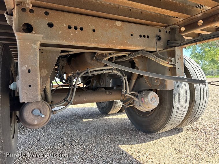 image for item EW4365 2006 Utility VS2DC dry van trailer