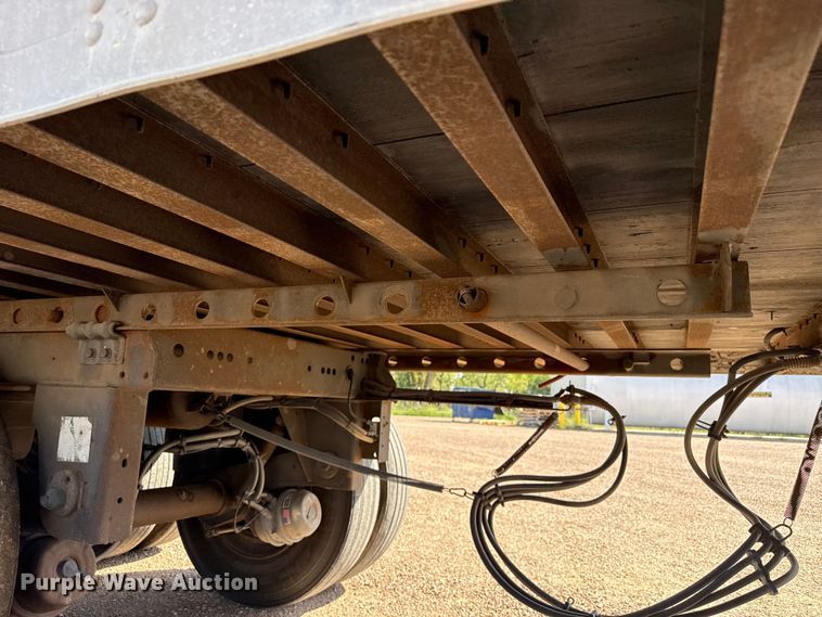 image for item EW4365 2006 Utility VS2DC dry van trailer