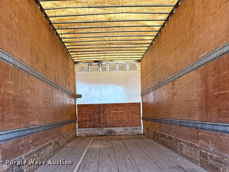 image for item EW4365 2006 Utility VS2DC dry van trailer