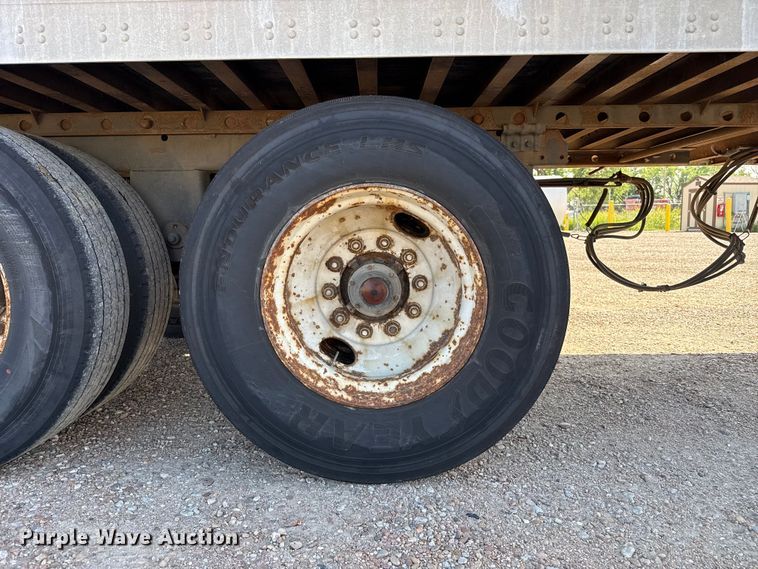 image for item EW4365 2006 Utility VS2DC dry van trailer