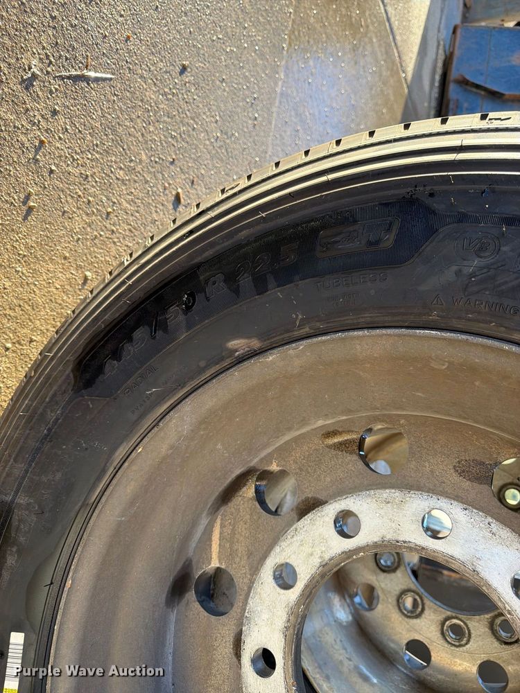 image for item EW5178 (3) Michelin 445/50R22.5 tires and wheels