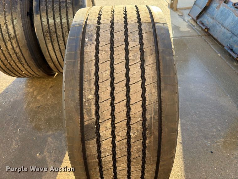image for item EW5178 (3) Michelin 445/50R22.5 tires and wheels