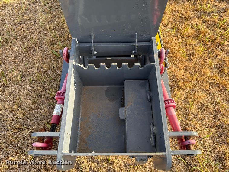 image for item EW8871 Taller De Soldadura fifth wheel wrecker