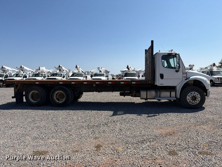 image for item EW8881 2007 Freightliner M2 flatbed truck