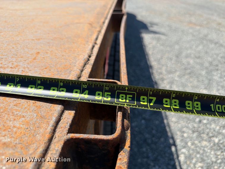 image for item EW8881 2007 Freightliner M2 flatbed truck