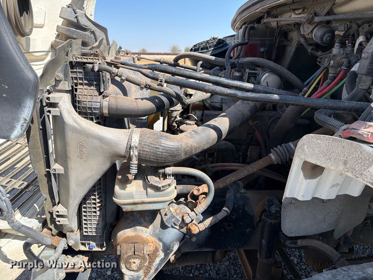 image for item EW8881 2007 Freightliner M2 flatbed truck
