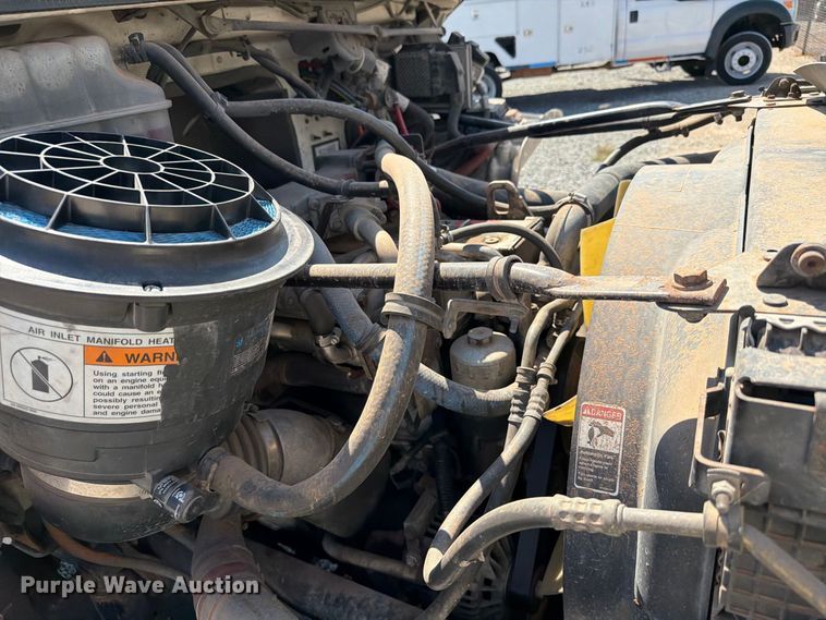 image for item EW8881 2007 Freightliner M2 flatbed truck