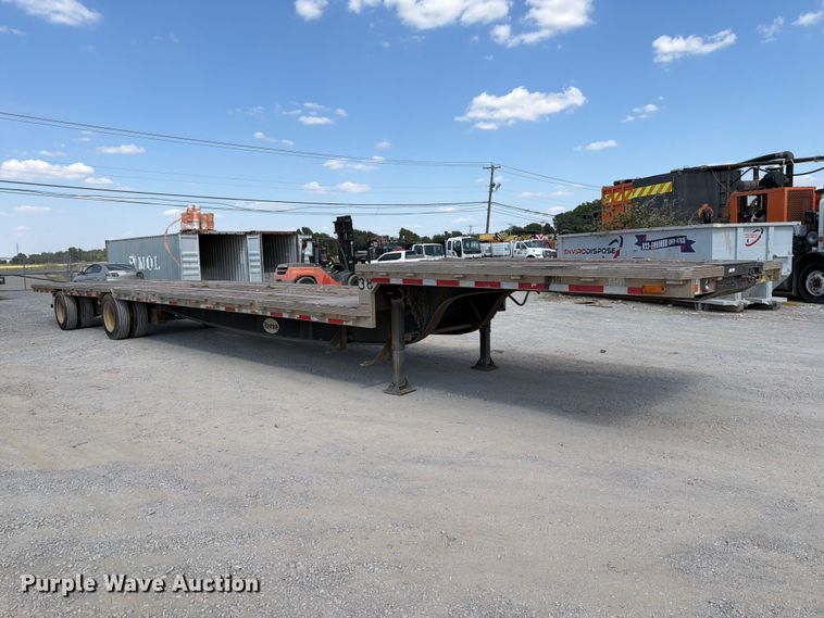 image for item EW8929 1999 Reinke drop deck trailer