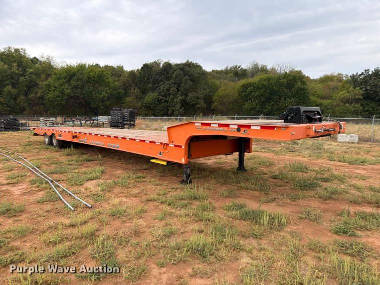 image for item EW8966 2020 Landoll 930E drop deck hydraulic tail equipment trailer
