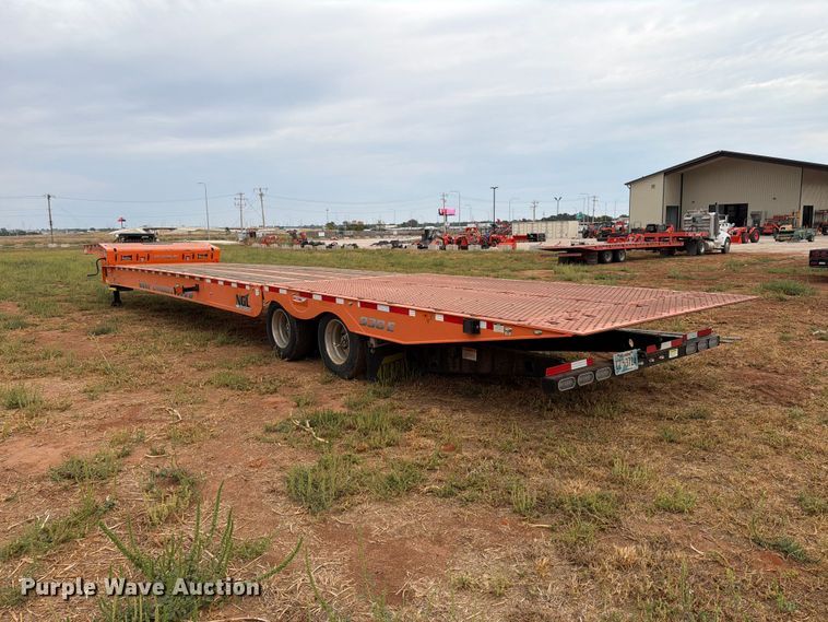 image for item EW8966 2020 Landoll 930E drop deck hydraulic tail equipment trailer