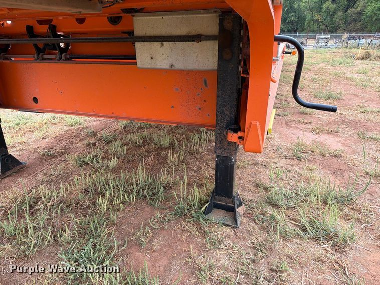 image for item EW8966 2020 Landoll 930E drop deck hydraulic tail equipment trailer