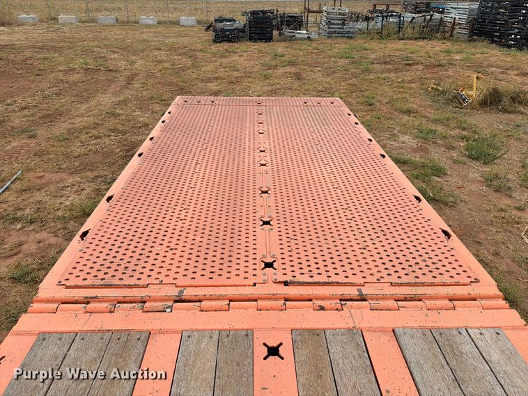 image for item EW8966 2020 Landoll 930E drop deck hydraulic tail equipment trailer