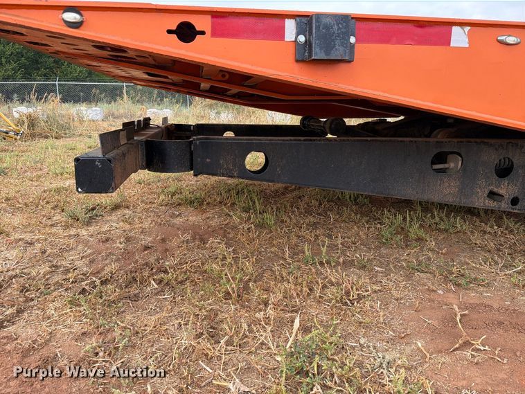 image for item EW8966 2020 Landoll 930E drop deck hydraulic tail equipment trailer