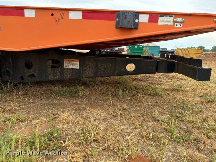 image for item EW8966 2020 Landoll 930E drop deck hydraulic tail equipment trailer