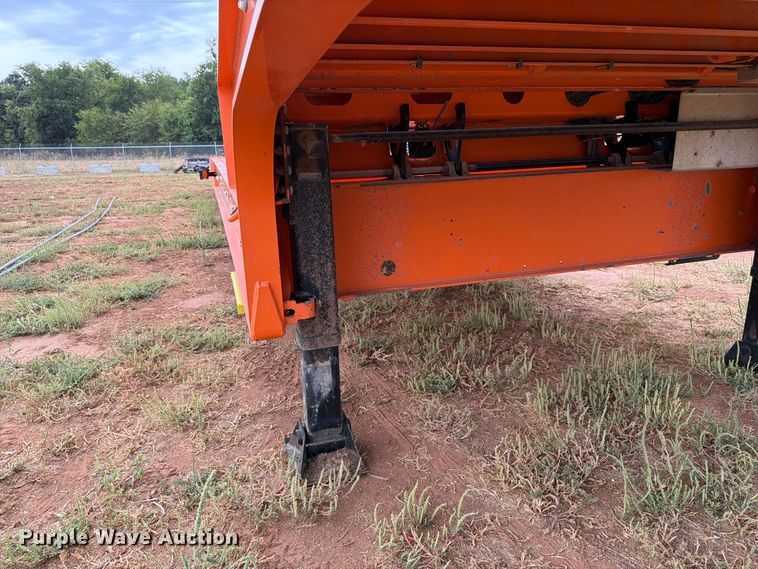 image for item EW8966 2020 Landoll 930E drop deck hydraulic tail equipment trailer