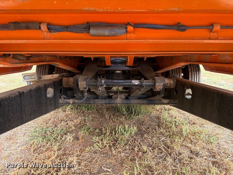 image for item EW8966 2020 Landoll 930E drop deck hydraulic tail equipment trailer