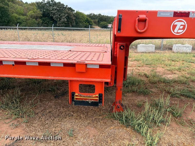 image for item EW8967 2022 Trail-Eze TE401 drop tilt deck equipment trailer