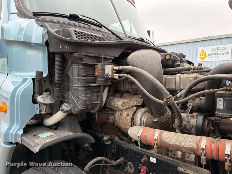 image for item EX1023 2016 Freightliner Cascadia semi truck