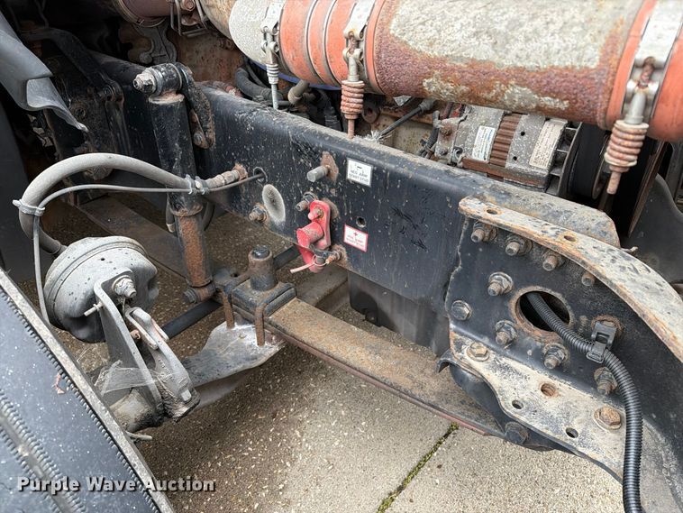 image for item EX1023 2016 Freightliner Cascadia semi truck