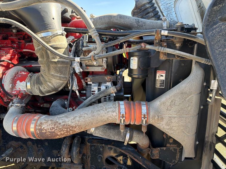 image for item EX1040 2016 Freightliner Cascadia 125 semi truck