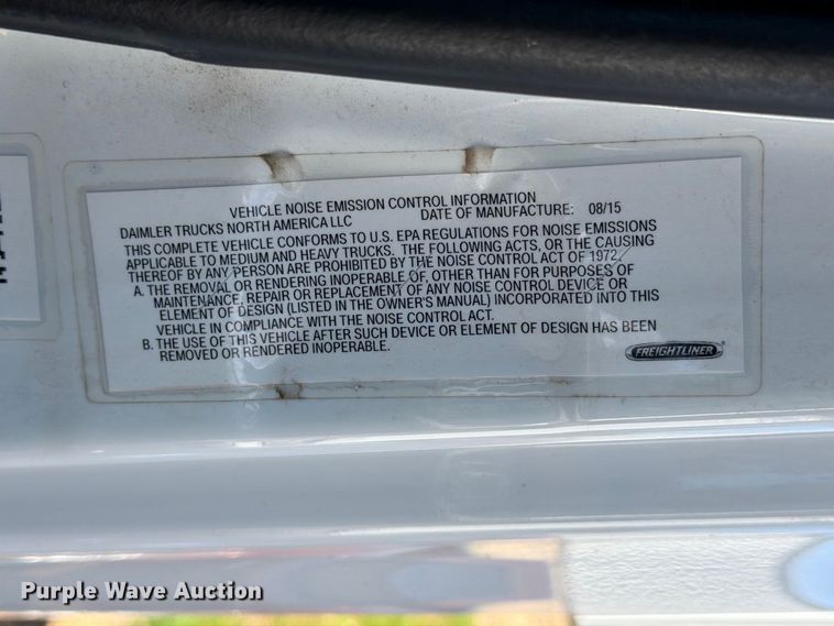 image for item EX1040 2016 Freightliner Cascadia 125 semi truck