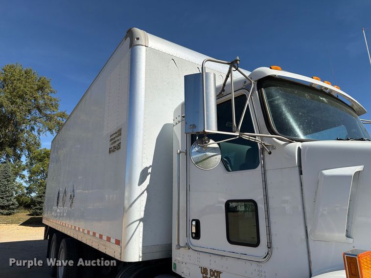 image for item EX1042 2012 Kenworth T8 Series box truck