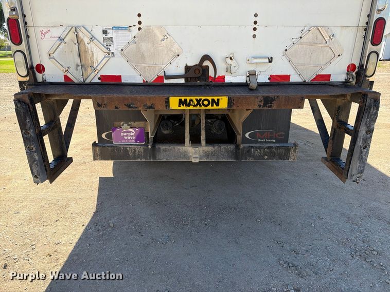 image for item EX1042 2012 Kenworth T8 Series box truck
