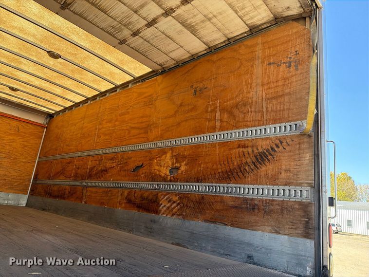 image for item EX1042 2012 Kenworth T8 Series box truck