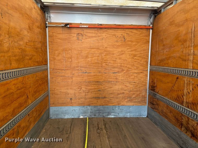 image for item EX1042 2012 Kenworth T8 Series box truck