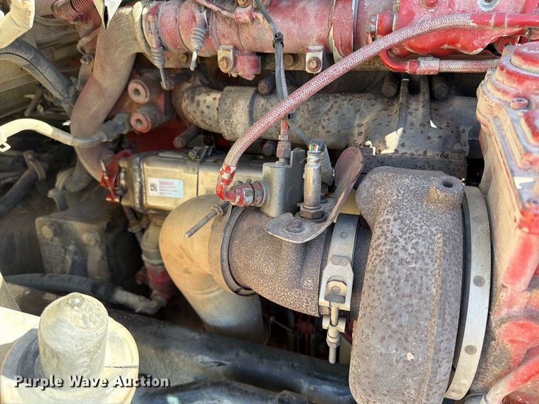 image for item EX1042 2012 Kenworth T8 Series box truck