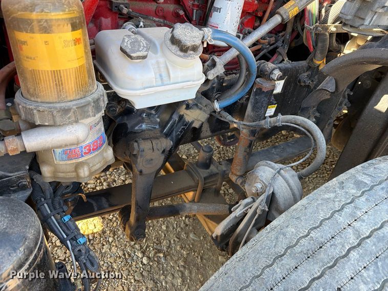 image for item EX1043 2016 Freightliner Cascadia 125 semi truck