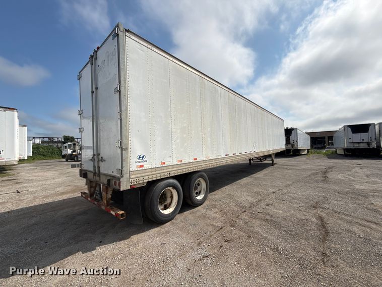 image for item EX2201 2004 Hyundai V12530152AJS dry van trailer