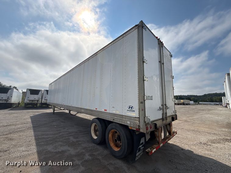image for item EX2201 2004 Hyundai V12530152AJS dry van trailer