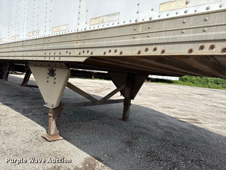 image for item EX2201 2004 Hyundai V12530152AJS dry van trailer