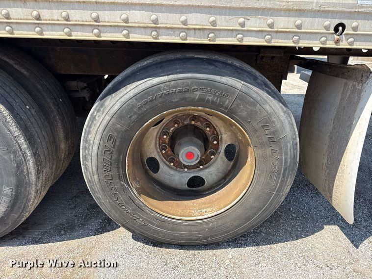 image for item EX2204 2004 Hyundai V12530152-AJS dry van trailer