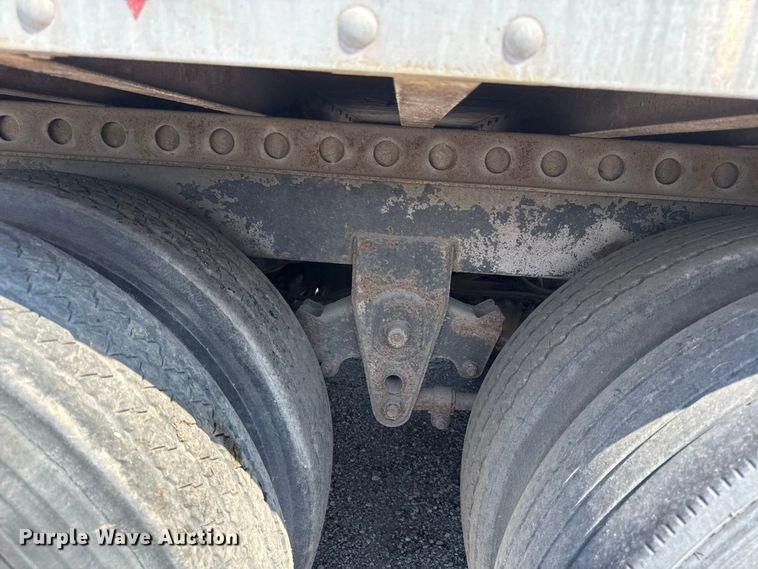 image for item EX2209 2000 Hyundai dry van trailer